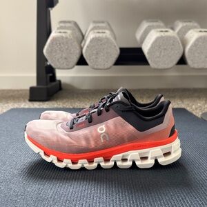 On Running women’s purple Black and Orange Athletic Shoes LIKE NEW